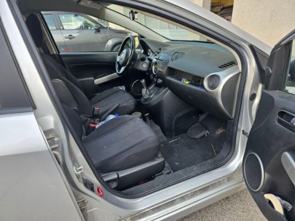 Mazda 1.5 MZR Sport 2 [SC]