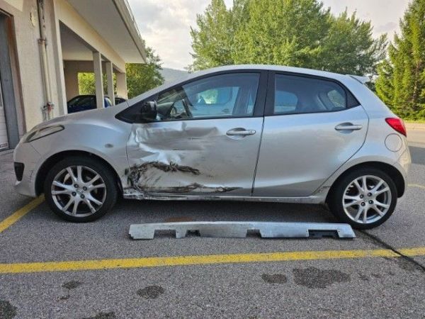Mazda 1.5 MZR Sport 2 [SC]