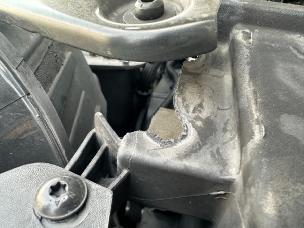 VW Kasten BMT 4Motion Caddy Nfz Kasten/Kombi SA20 [SC]