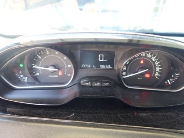 Peugeot Limousine 208 [SC]