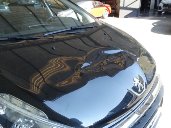 Peugeot Limousine 208 [SC]