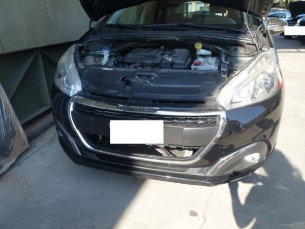 Peugeot Limousine 208 [SC]