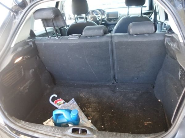Peugeot Limousine 208 [SC]