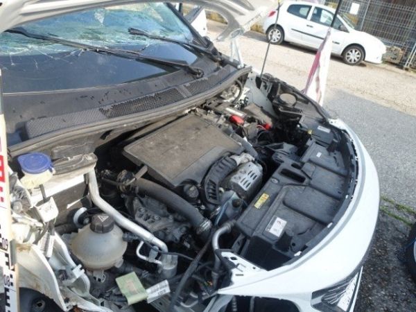 Peugeot SUV 5008 1.2 PURE TECH ALLURE [SC]