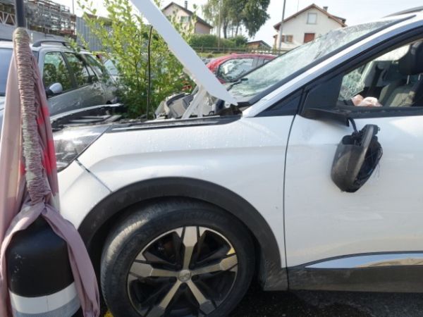 Peugeot SUV 5008 1.2 PURE TECH ALLURE [SC]