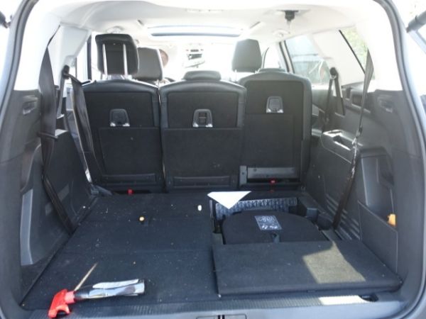 Peugeot SUV 5008 1.2 PURE TECH ALLURE [SC]