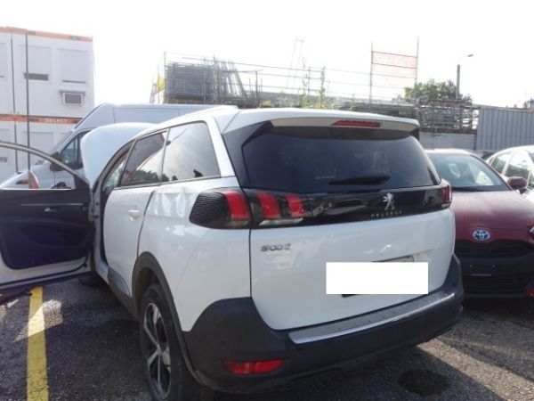 Peugeot SUV 5008 1.2 PURE TECH ALLURE [SC]