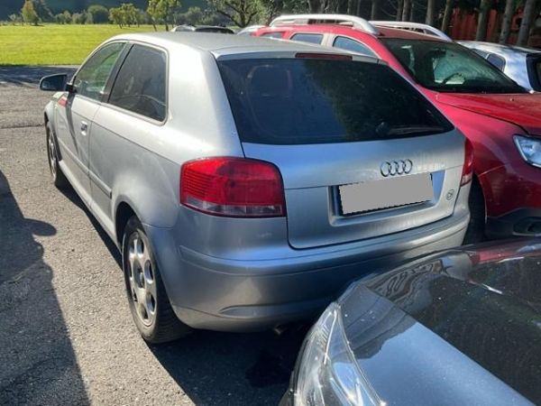Audi 2.0 16V FSI Attraction A3 [SC]