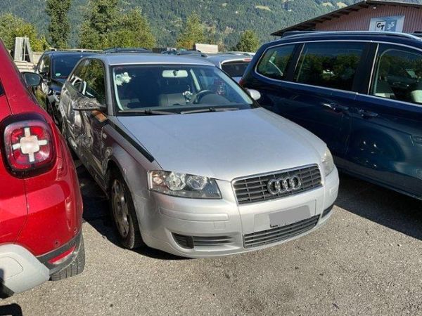 Audi 2.0 16V FSI Attraction A3 [SC]