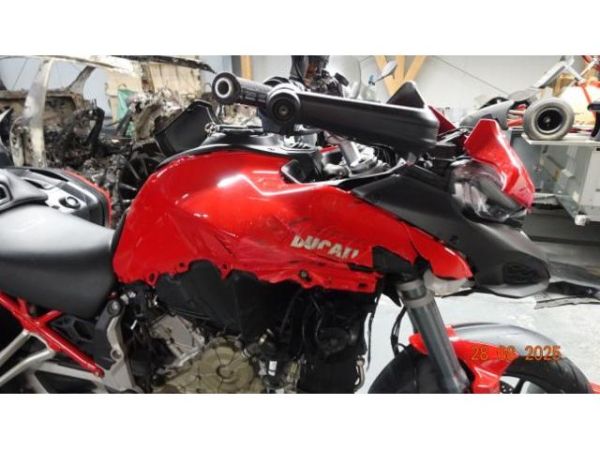 Ducati 001 Essent 088 Multistrada V4 S [SC]