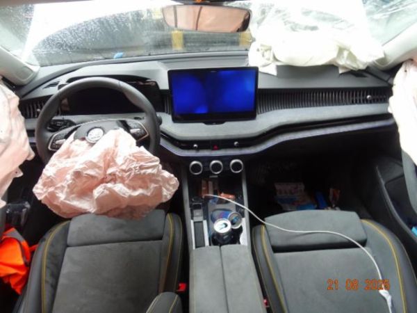 Skoda 2.0 TDI Selection 4x4 DSG Superb Combi [SC]