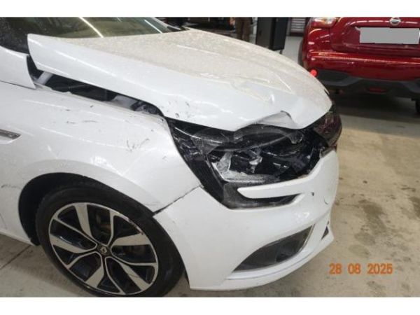 Renault 1.3 TCe 140 Zen Mégane [SC]