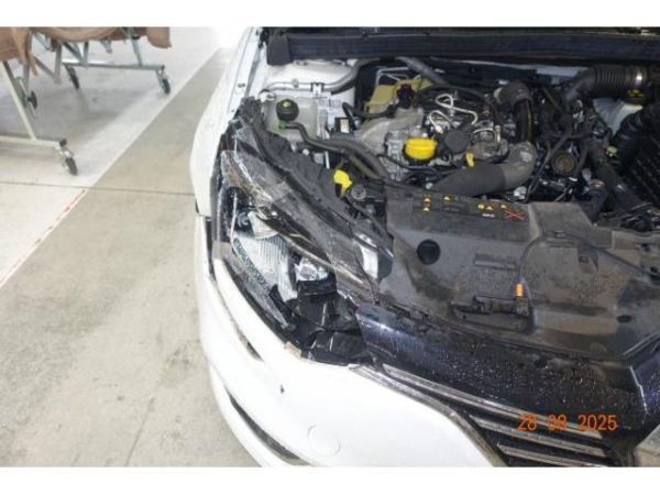 Renault 1.3 TCe 140 Zen Mégane [SC]