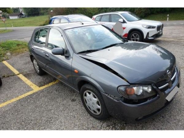 Nissan 1.8 acenta Almera [SC]