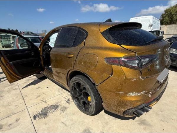 Alfa Romeo 2.9 V6 Biturbo Q4 Quadrifoglio Stelvio [SC]