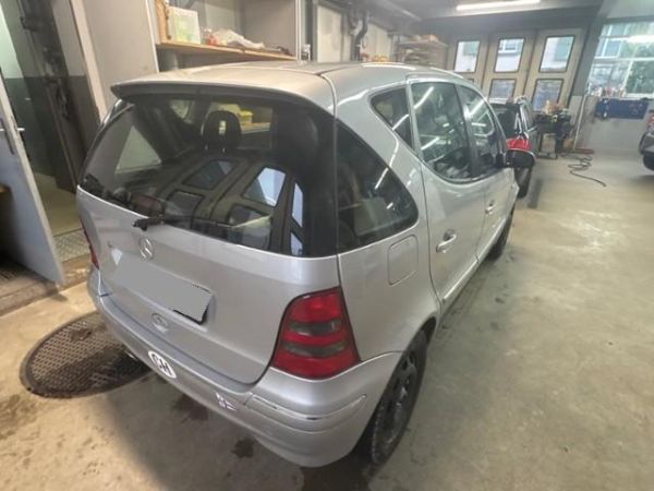 MercedesBenz A 160 Avantgarde AKlasse [SC]