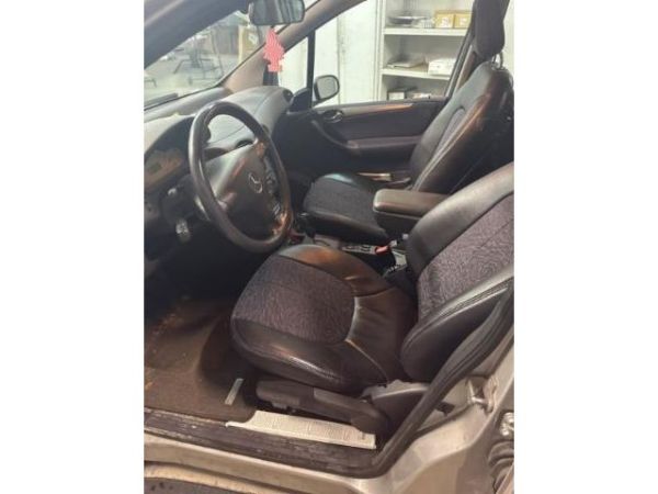 MercedesBenz A 160 Avantgarde AKlasse [SC]
