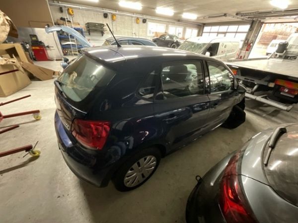 VW Confortline Polo V 6R106.20092014 [SC]
