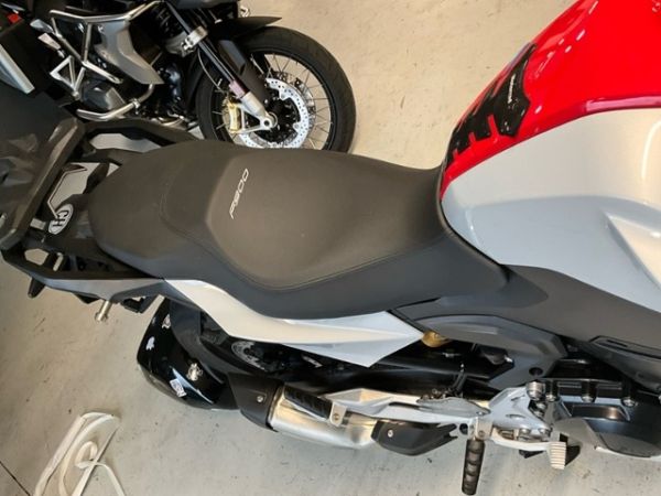 BMW ABS F 900 R [SC]