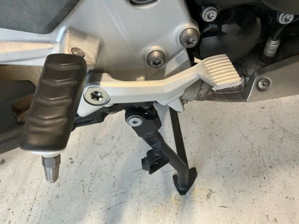 BMW ABS F 900 R [SC]