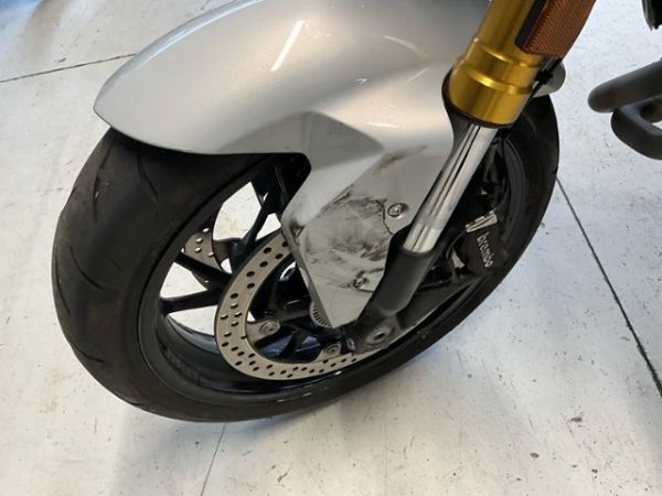 BMW ABS F 900 R [SC]