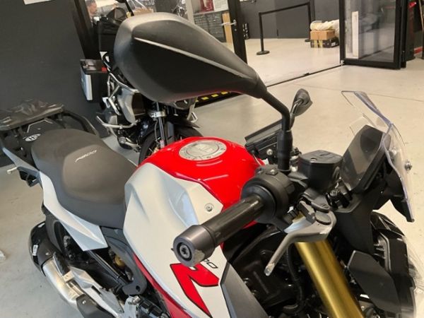 BMW ABS F 900 R [SC]