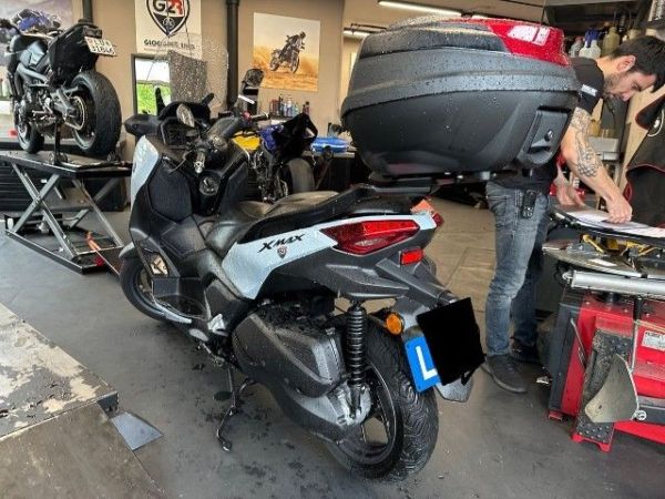 YAMAHA 300 Tech Max XMax [SC]
