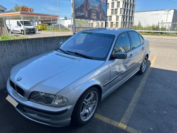 BMW 330i 3er Reihe E46 [SC]