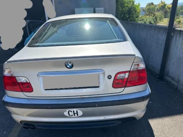 BMW 330i 3er Reihe E46 [SC]