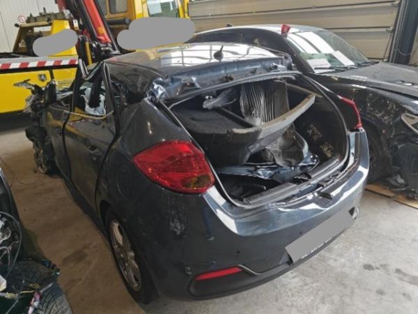 Kia 1.6 CRDi Cee'd [SC]