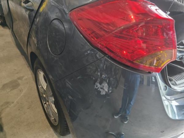 Kia 1.6 CRDi Cee'd [SC]