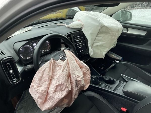 Volvo 2.0 D3 AWD XC40 [SC]
