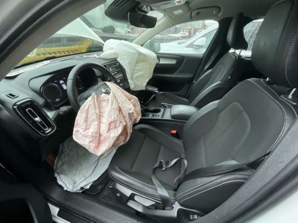 Volvo 2.0 D3 AWD XC40 [SC]