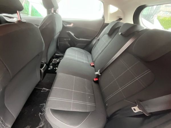 Ford 1.0 EcoB 100 Cool  Connect Fiesta [SC]