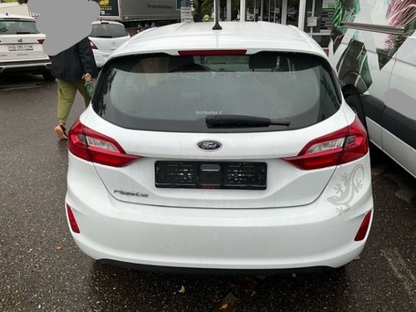 Ford 1.0 EcoB 100 Cool  Connect Fiesta [SC]