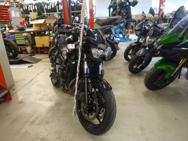 Kawasaki MOTO Z650 [SC]