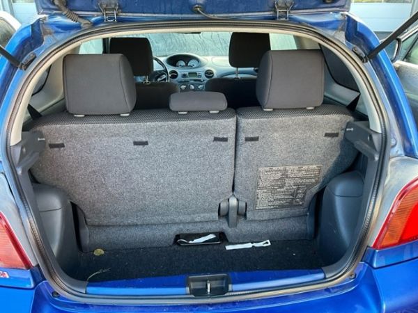 Toyota 1.5 16V TS Yaris [SC]