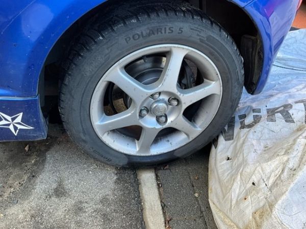 Toyota 1.5 16V TS Yaris [SC]