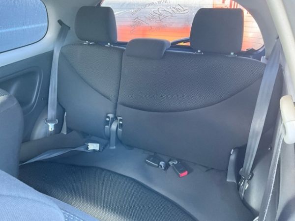 Toyota 1.5 16V TS Yaris [SC]