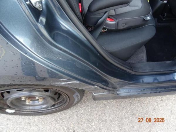 Mazda 1.5 MZR Sport 2 [SC]
