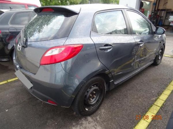 Mazda 1.5 MZR Sport 2 [SC]