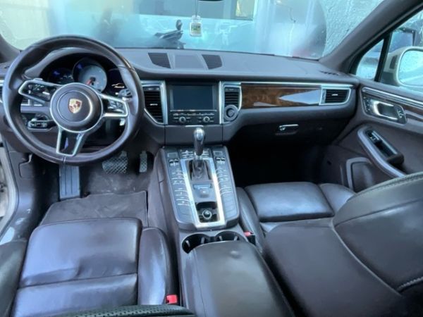 Porsche 3.0 V6 S Diesel Macan [SC]