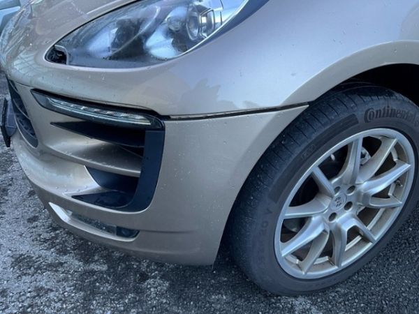 Porsche 3.0 V6 S Diesel Macan [SC]