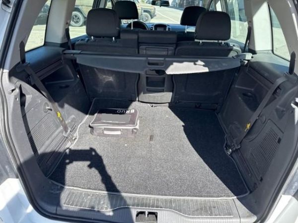 Opel 2.2 16V Direct First Edition Zafira [SC]