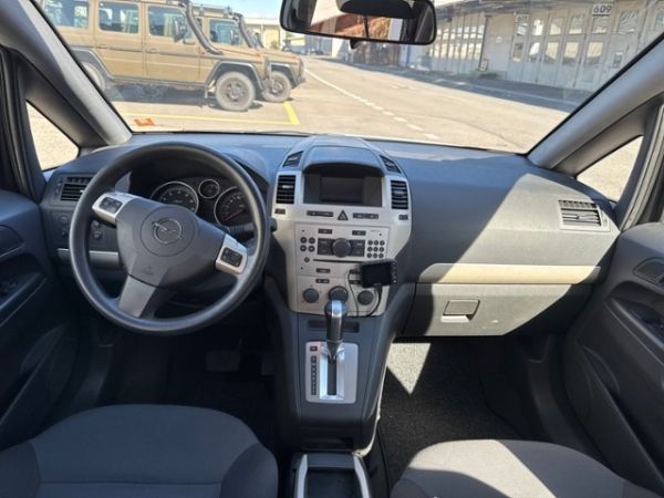 Opel 2.2 16V Direct First Edition Zafira [SC]