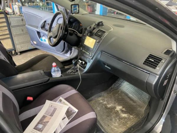 Toyota 2.0 VMa Sol MdS Avensis Sedan [SC]