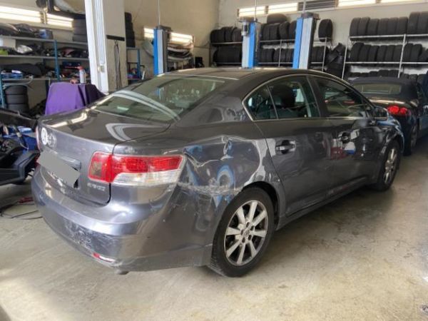 Toyota 2.0 VMa Sol MdS Avensis Sedan [SC]