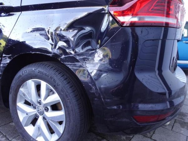 VW 1.4 TSI Comfortline DSG Touran [SC]