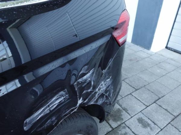 VW 1.4 TSI Comfortline DSG Touran [SC]