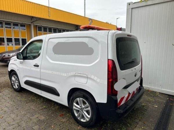 Toyota Kasten Active L1 50KWH PROACE CITY Van [SC]